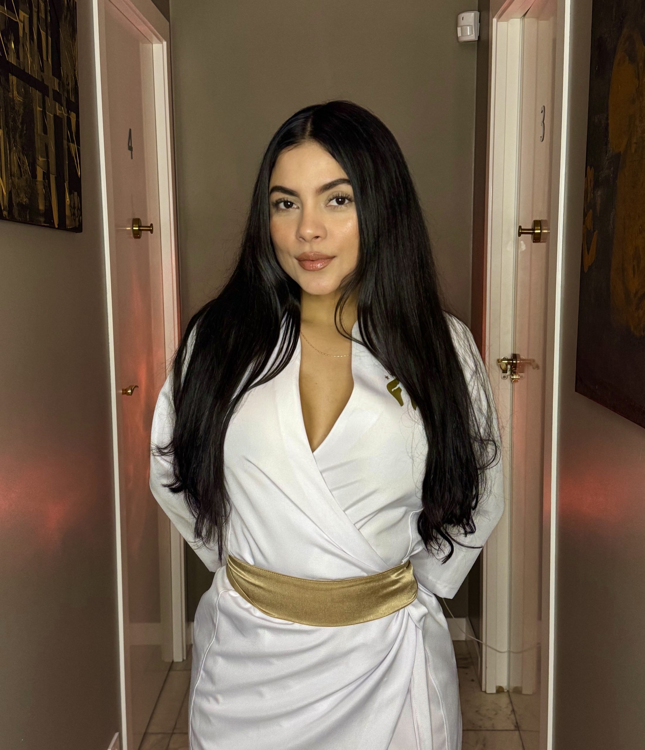 Tantra, Nuru, Lingam and Yoni massage, Elite erotic Massage, luxury VIP erotic massage with champagne, sensual and magic body to body massage, couple massage, four hands massage, relax massage, spiritual massage and erotic massage in Tenerife for men and women