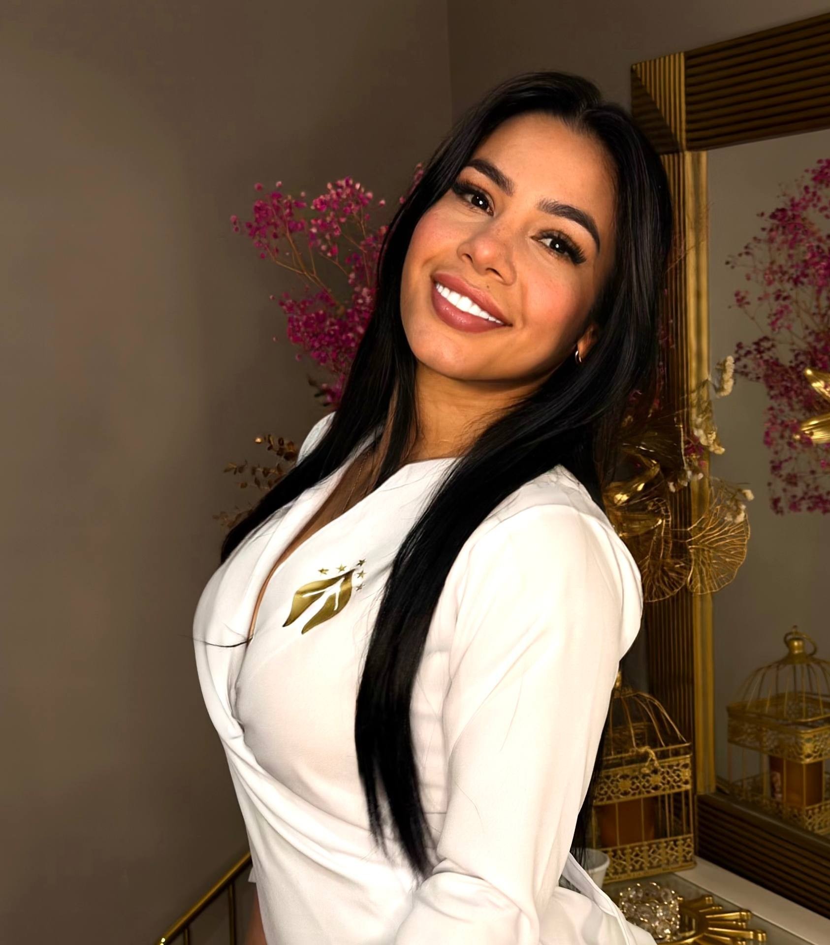 Tantra, Nuru, Lingam and Yoni massage, Elite erotic Massage, luxury VIP erotic massage with champagne, sensual and magic body to body massage, couple massage, four hands massage, relax massage, spiritual massage and erotic massage in Tenerife for men and women