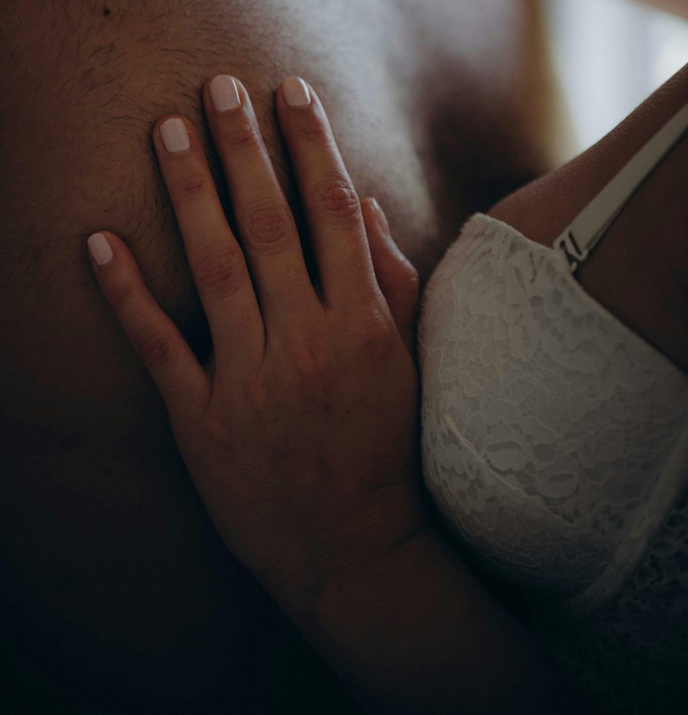 1 Guest More (Only for Couples)